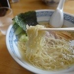 Chuuka Soba Ten Ichishina - 細麺です