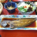 のも - シタビラメの煮魚とサラダと切り干し大根の煮付け