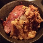 京松蘭 - 即席ホルモン丼　ライスもサービスでおかわり自由です