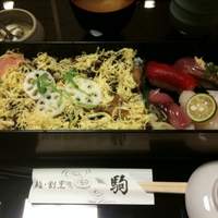 鮨 割烹 駒 - 1000円の桐というランチ(握りではなくお刺身にしてもらうこともできるようです)