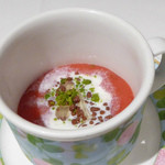 モナリザ - イチゴのスープ仕立て