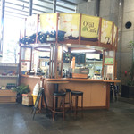 青山 オーバル・カフェ