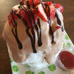 雪みるく - Wベリーショコラ(バインベリー入り)900円