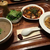 南青山エッセンス - エッセンス(お粥と麺のセット／"四川麻婆豆腐")