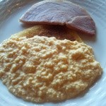 奈良ホテル - スクランブルエッグとハム