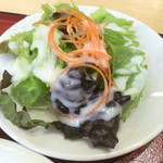 Guriru Hamachou Tei - セットのサラダ