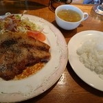 ビストロミカサ - 2016年1月26日のポークソテー