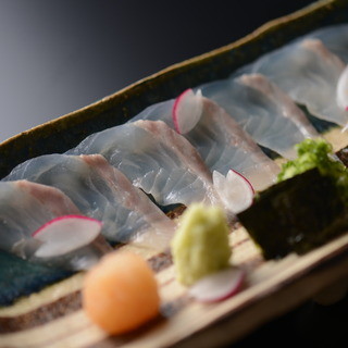 優雅なお昼に繊細な会席料理を ランチ会席 昼席 7 000円 税抜 コース 全8品 観光のお食事や会食に 玉泉邸 北鉄金沢 懐石 会席料理 食べログ