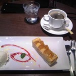 カフェラリー - [料理] ケーキ・ドリンクセット  \950 (税込価格) セット全景♪ｗ