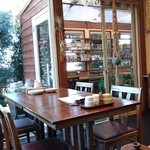 もりのたね - ちょっとしたテラスカウンターもあります