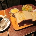 アメリカン - サンドイッチセット　タマゴサンド＆ホットコーヒー