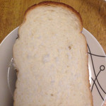 パン工房ブール - ハードトースト断面