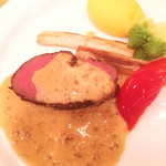 名古屋東急ホテル宴会場 - 牛フィレ肉 温野菜添え 洋ワサビソース クリーム仕立て