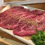 炭火焼肉ホルモン 徳臓 - 2016.1. 塩ツラミ