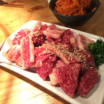 炭火焼肉ホルモン 徳臓 - 2016.1. 赤身切り落とし二人前