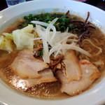 らーめん la.la.la. - 2016年1月11日(月・祝)　「まんで～ぬ～どるbu.ta.la.la.」30食限定　特濃とんこつ(中太麺)800円