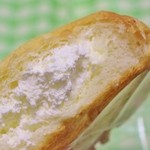 ミネモ - ホイップクリーム入りのメロンパン