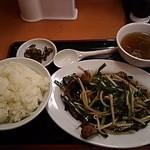 Hidakaya - ニラレバ炒め定食650円ライス大盛+60円