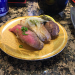 肉三昧(ローストビーフ、牛タン、豚肉山賊焼き)