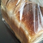 タカナベーカリー - フランスパン生地の食パン