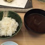 天ぷら いせ - ご飯と赤出汁