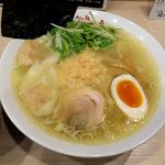 めん処羽鳥（えび塩らーめんのアップ）