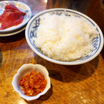 成吉思汗だるま - ライス大（￥324）＋チャンジャ（￥324）。この少量のチャンジャが、実にいい仕事をする