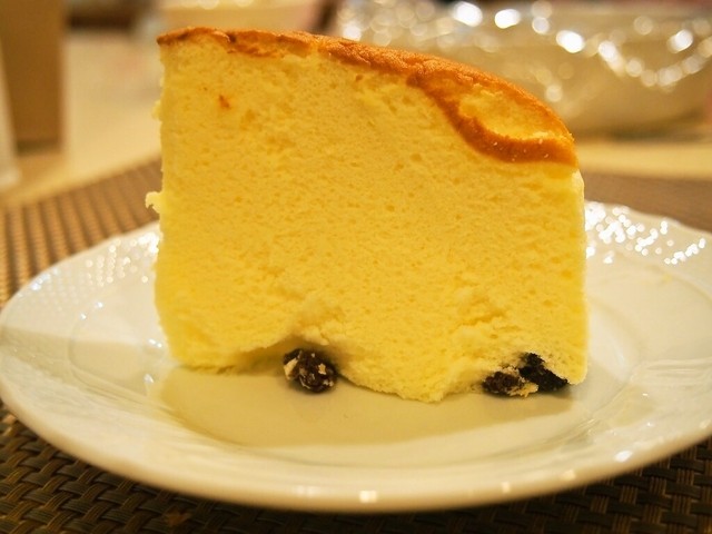 Rikuroojisannomise Nanba Nihonbashi Dotonbori Cake Tabelog