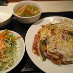 タイ国惣菜屋台料理 ルアントーン  - 