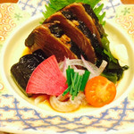 土佐料理 司 - カツオのタタキ ポン酢 お茄子も柔らかくて美味しい