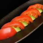 Umisen Yama Sen - トマトとアボガドのサラダ
