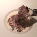 ル・マンジュ・トゥー - イノシシ、チイタケと共に