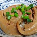 中華そば よしかわ - 大判焼豚丼。