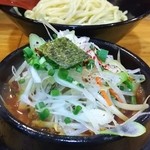 辛つけ麺専門　カラツケ グレ - 