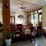 Sofia Restaurant - 壁面や装飾のセンスが良い！