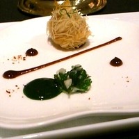 ガストロノミー ジョエル・ロブション - グルヌイユをカダイフ揚げに