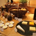 ザ・カフェ(グランドプリンスホテル大阪ベイ) - チーズ