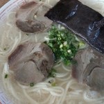 来来軒 - チャーシューも自家製で美味しいです。