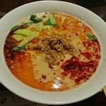 中国料理 たけくま - 凛々しいビジュアルの担々麺