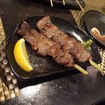 炭火焼鳥あずま - 葉山牛の串焼き