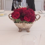 レストラン クレッセント - 岩崎小彌太氏の花卉