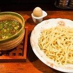 麺舎 ヒゲイヌ - 牛スジつけ麺 ＆ アメ玉