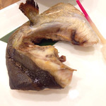 松栄寿司 - カンパチカマ