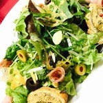 Bistro terroir - シェフのきまぐれ具だくさんサラダ