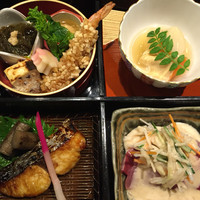 和み酒 仁 - 仁弁当　口取り,炊き合わせ,焼き魚,天然鰤の薄造り