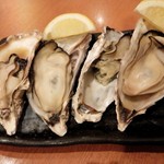 郷土大衆居酒屋 金八 - 蒸し牡蠣
