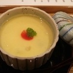 料亭 鶴家 - 蒸物：茶碗蒸し　白魚餡掛　梅肉
      