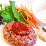さくら亭 - メインはたかきびのハンバーグ