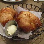 EDGE Steak & Bar - パン（クロワッサン）