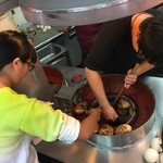 福州世祖胡椒餅 - 焼きたて！